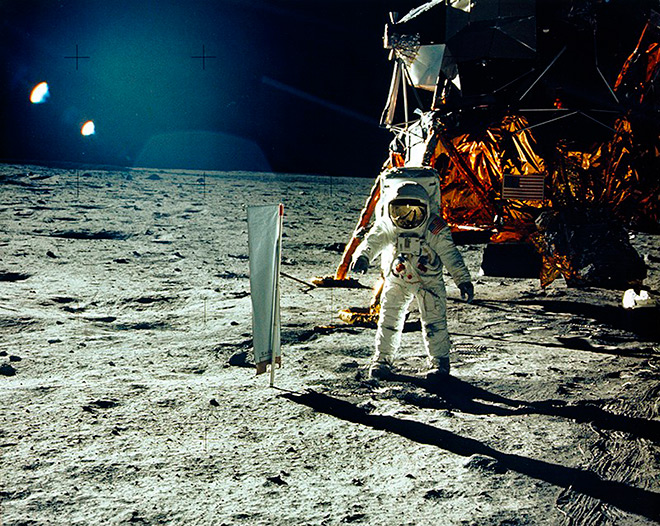 Первый на Луне: 90 лет со дня рождения Нила Армстронга