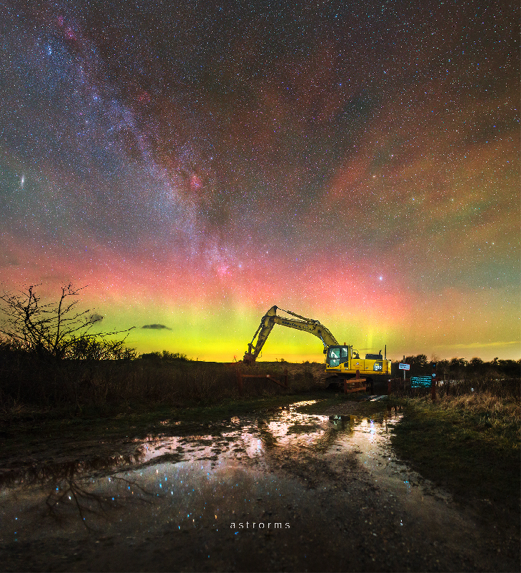 Фото млечный путь и северное сияние