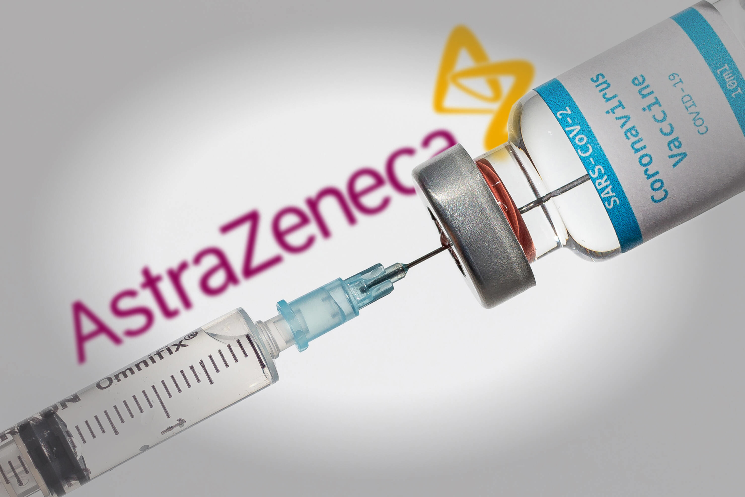 Вакцина компания. ASTRAZENECA вакцина. АСТРАЗЕНЕКА вакцина от коронавируса. Astra Zeneca Швеция вакцина от коронавируса.