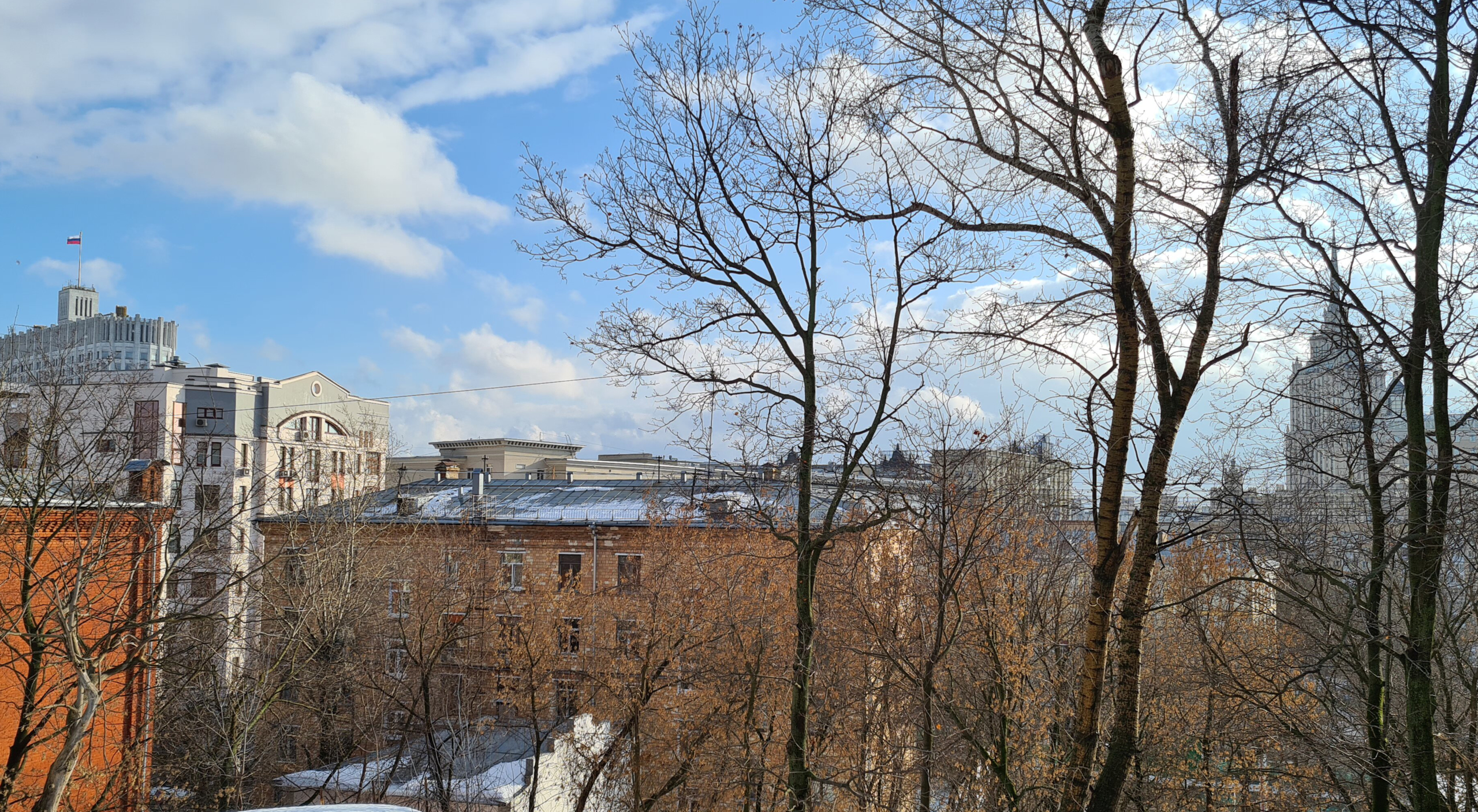 Пришла москва. Ранняя Весна в Москве. Москва ранней весной. Погода в Москве Весна. Московский ранний фото.