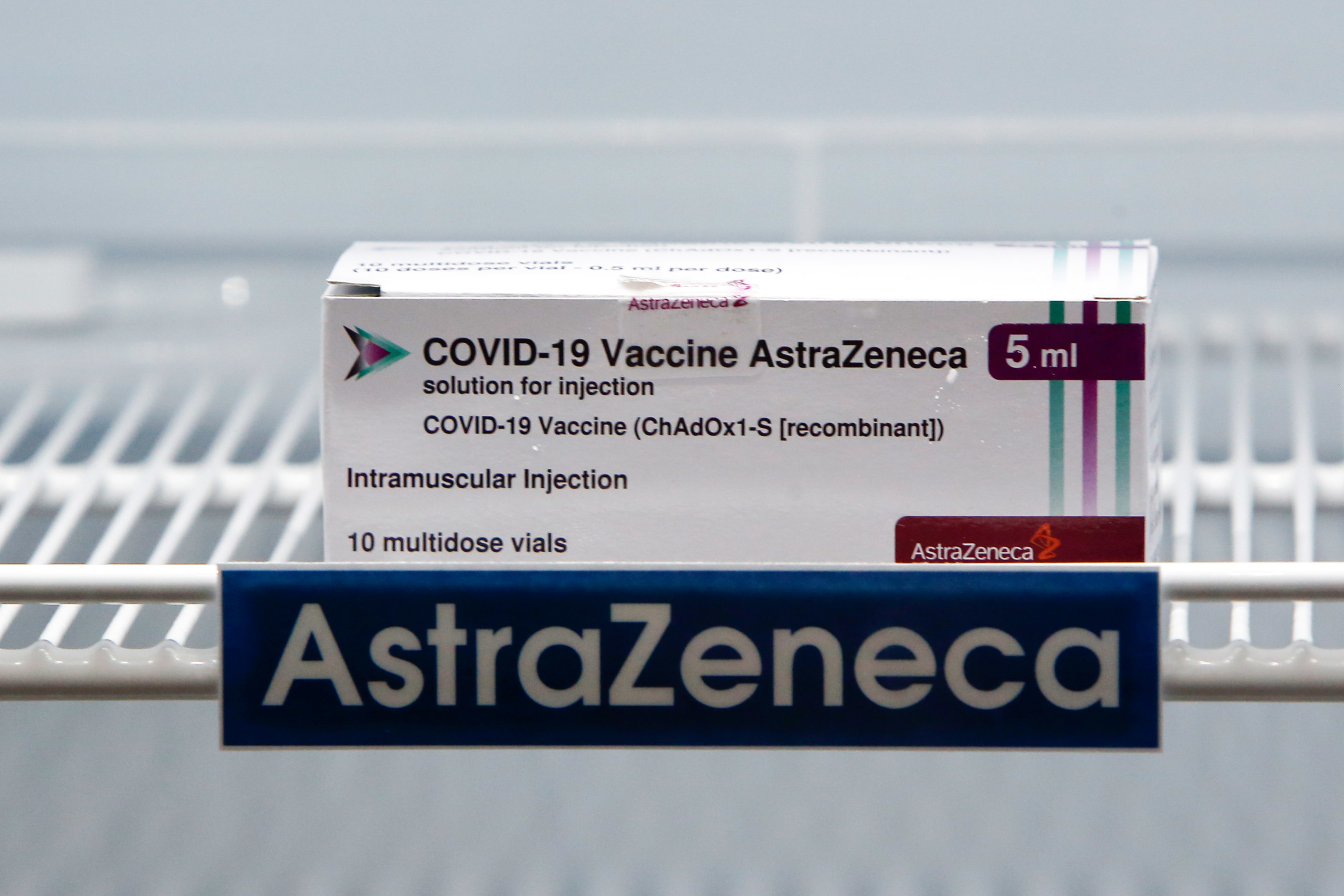 Чей астразенека. ASTRAZENECA вакцина Covid-19. Astra Zeneca Швеция вакцина от коронавируса. АСТРАЗЕНЕКА препараты кардиология. ASTRAZENECA В Нидерландах