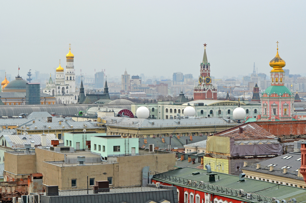 Right moscow. Вести Москва погода Малооблачно.