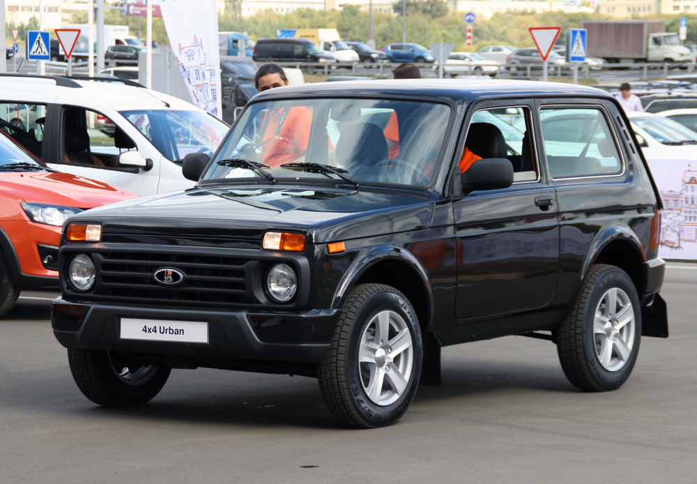 Lada niva legend luxe